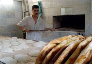 افزایش خودسرانه قیمت نان در برخی نانوایی‌ها