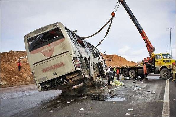 دوباره و دوباره 6  کشته و 21 مجروح در تصادف اتوبوس اسکانیا