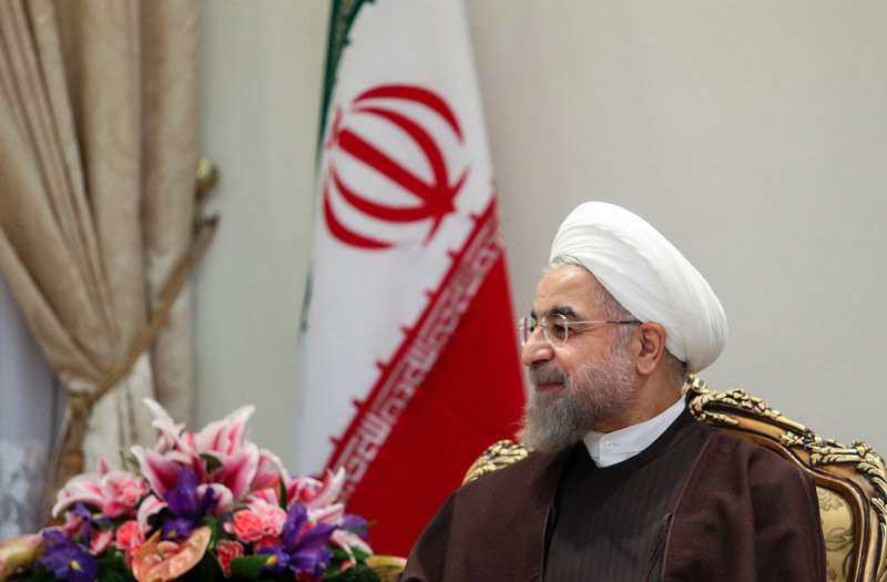 روحانی: فشار و تحریم شمشیری دو لبه است