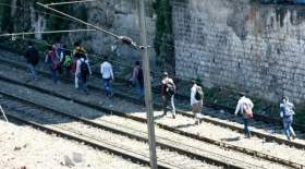 عبور قطار از روی ۱۵ کارگر هندی