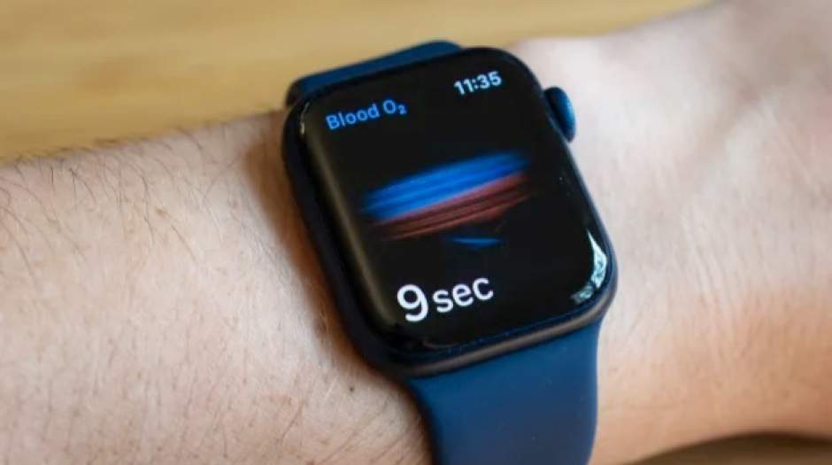 بررسی قند خون با کمک ساعت "اپل"