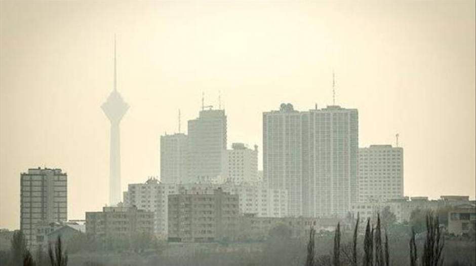 ادامه آلودگی هوای تهران برای گروه‌های حساس