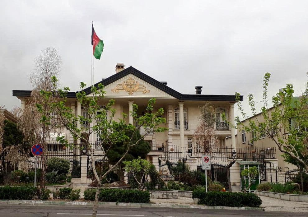 تحویل سفارت افغانستان در تهران به طالبان تکذیب شد