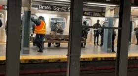 حادثه مرگبار در ایستگاه متروی نیویورک