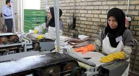 زنان کارگر محروم از «دورکاری»