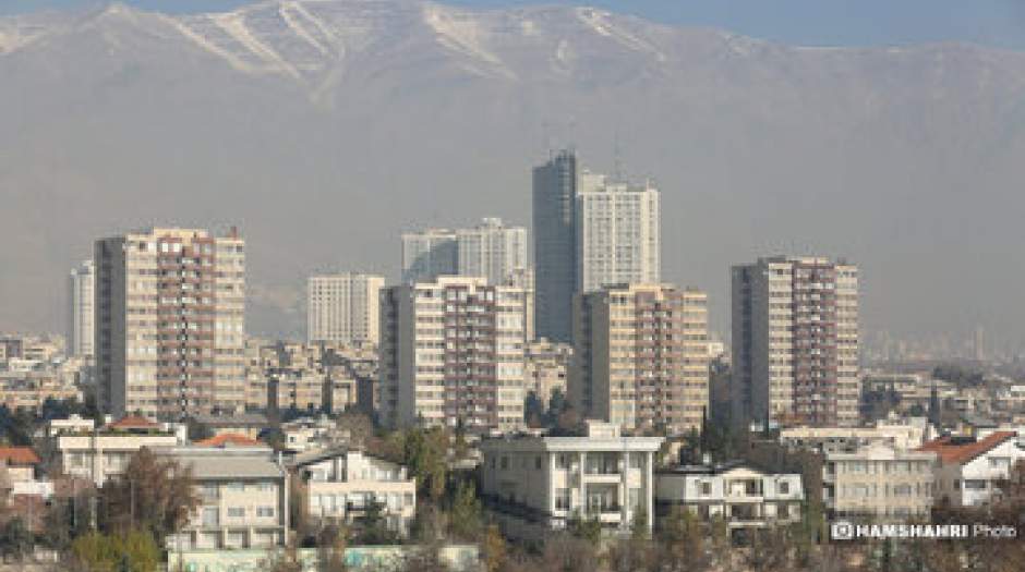 غبار روی کوه‌های تهران مه است یا آلودگی هوا؟