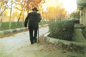 در یکی از مناطق تهران، یک خانه سالمندان به بدترین نحو با سالمندان رفتار می کند.توضیح:عکس تزئینی است