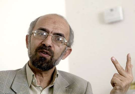 حسین نجابت اعتقاد دارد نباید منابع صندوق توسعه ملی صرف هزینه های جاری شود