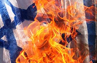 پرچم اسرائیل در آتش خشم ایرانیان سوخت