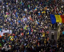 رومانی در انتظار انقلاب مخملی