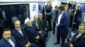 متروسواری رئیس جمهور در مشهد