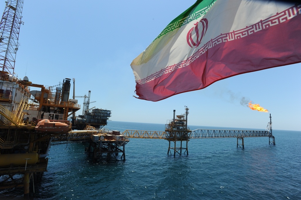 شرکتهای بزرگ از ایران نفت می‌خرند؟