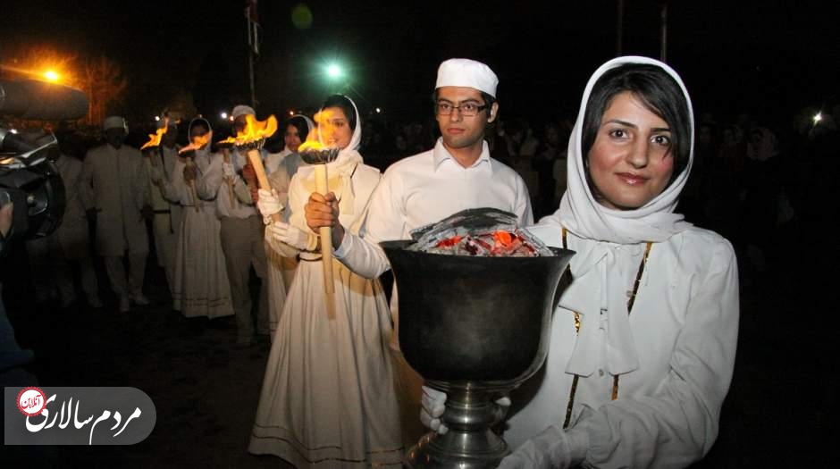 امروزه جشنِ سده را زردشتیانِ ایران با شکوه در شهرهایی همچون تهران، یزد و کرمان برپا می‌دارند.