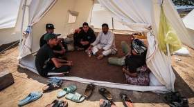 زندگی سیلزدگان زیر آفتاب سوزان خوزستان