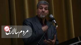دکتر مصطفی کواکبیان در سومین کنگره حزب ترقی در تالار مجتمع فرهنگی کرج سخنرانی کرد.