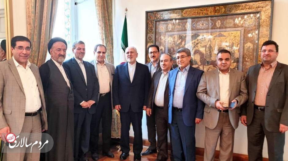 حمایت جمعی از مدیران مسئول روزنامه‌های سراسری از ظریف