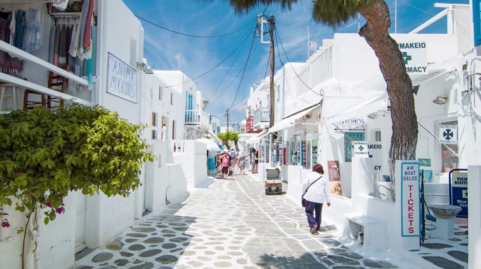 خیابان میکونوس در یونان