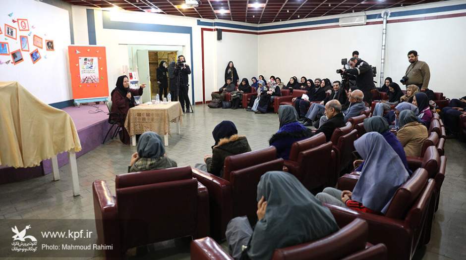 ۲۲ عنوان کتاب بریل کانون رونمایی شد