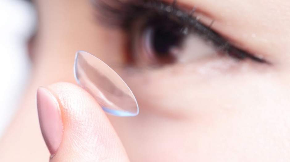 خطر ابتلا به کرونا ازطریق لنزهای تماسی