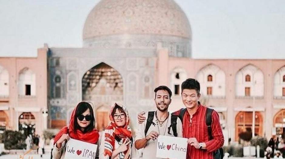 معرفی جاذبه‌های گردشگری ایران به ۱۰ زبان