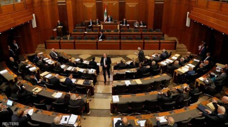 استعفای سه نماینده پارلمان لبنان