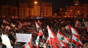 درگیری پلیس با معترضان خشمگین در بیروت