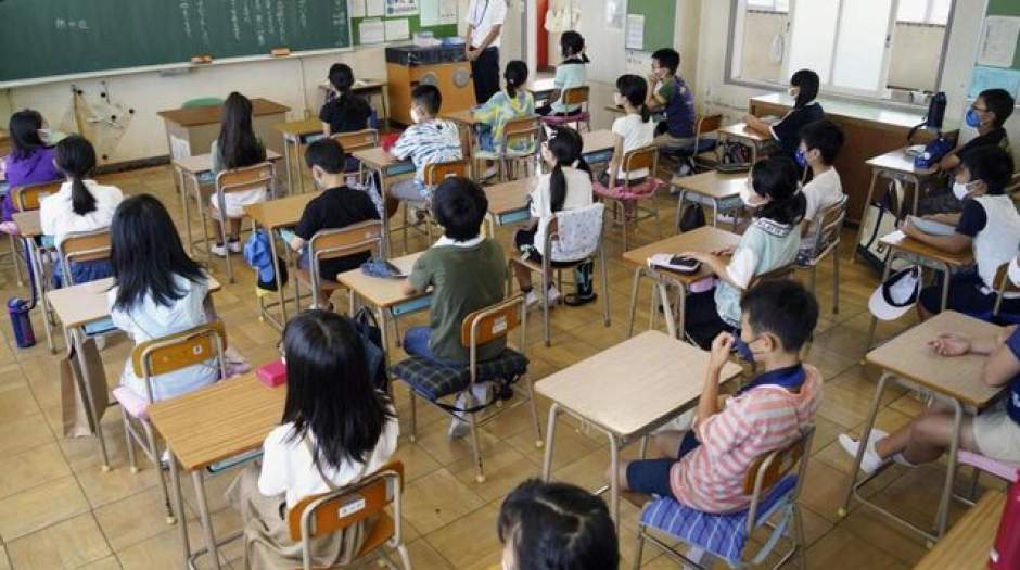 از سرگیریِ فعالیت مدارس ژاپن