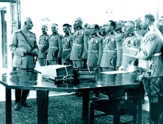 جلسه ی رضاشاه پهلوی با فرماندهان ارتش ، در شهریور ۱۳۲۰
