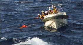 یک کشتی ماهیگیری در تنگه تایوان غرق شد