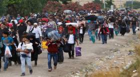 تظاهرات پناهجویان در اردوگاه لسبوس یونان