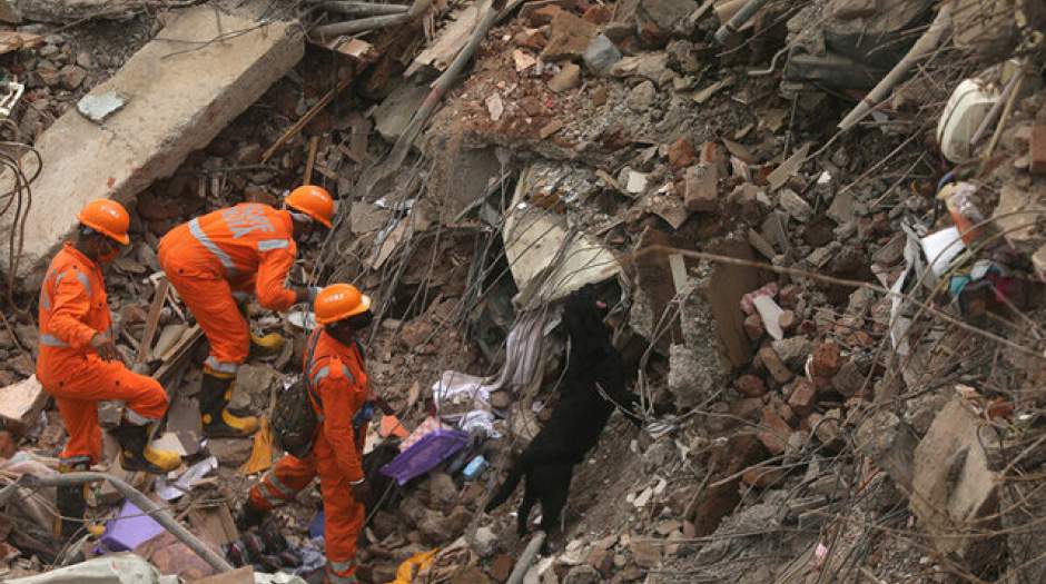 ۱۰ کشته در حادثه ریزش ساختمان در هند