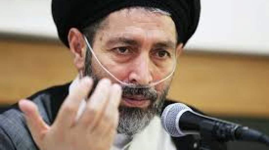 شیرینی اگر پُرملات باشد با رشوه یکی است!