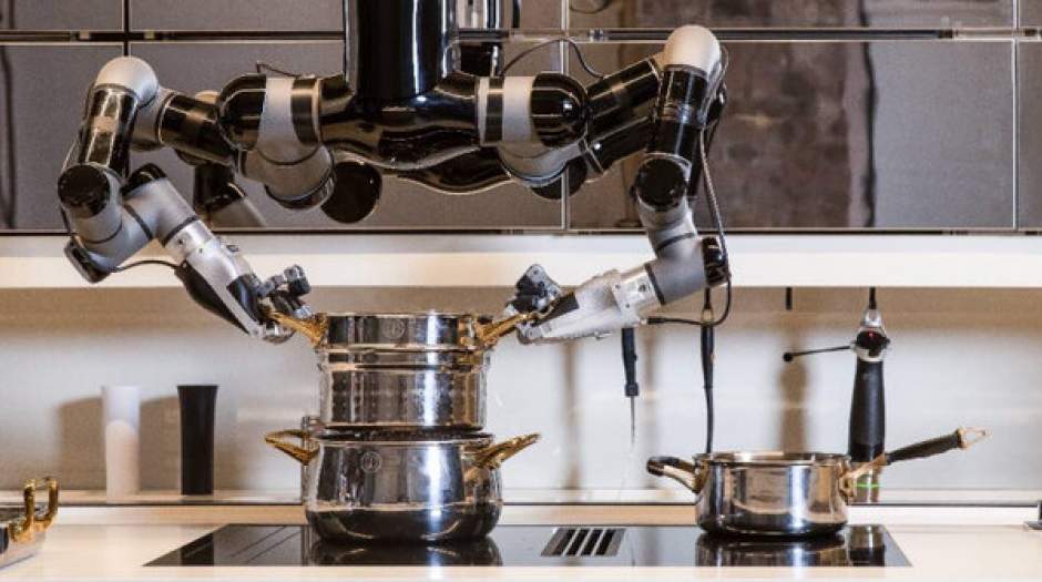 اولین آشپزخانه رباتیک جهان ساخته شد