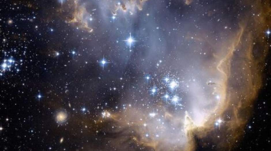 حضور خوشه ستاره‌ای در اطراف ابر ماژلانی