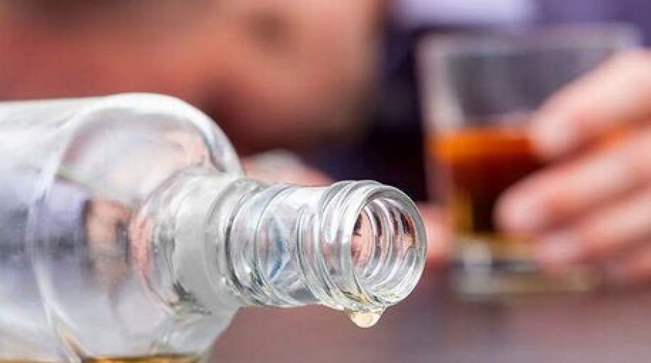 افزایش مسمومیتهای الکلی با خیز چهارم کرونا