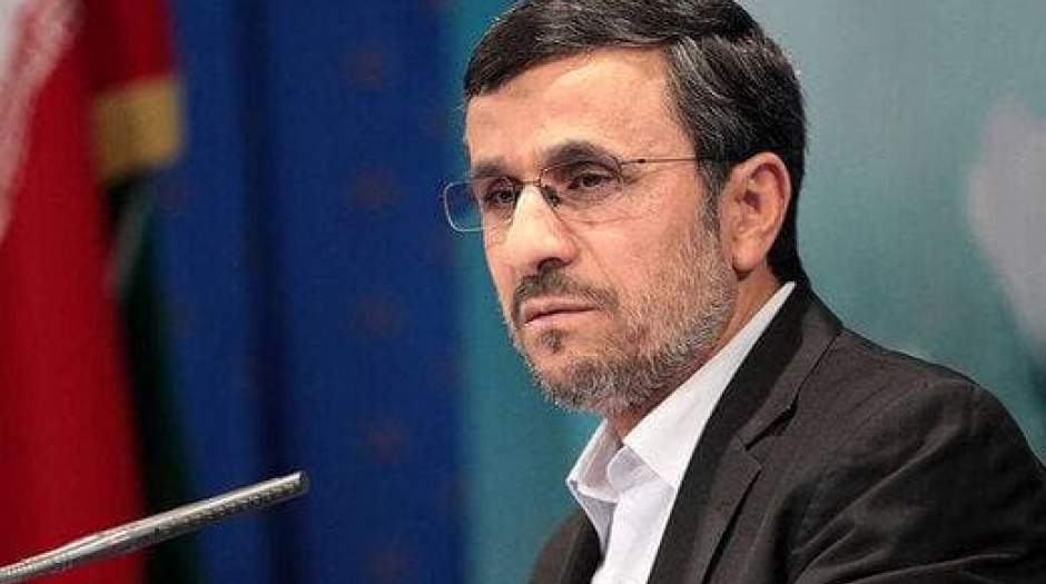 کنایه تند احمدی‌نژاد به عباس کدخدایی