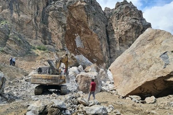 سقوط مرگبار صخره در آزادراه تهران-شمال