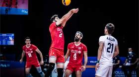 دیدار بلندقامتان والیبال ایران مقابل صربستان