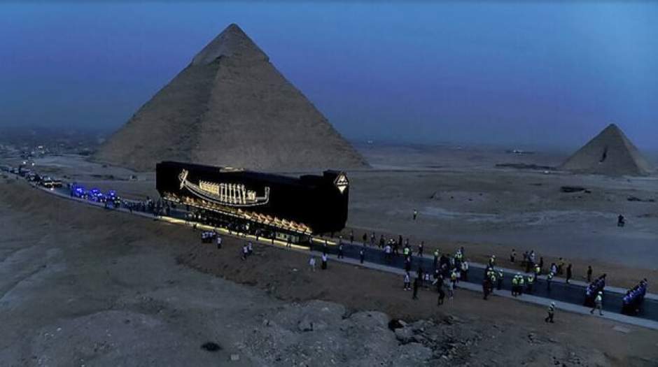 انتقال قایق تاریخی فرعون به موزه عظیم مصر