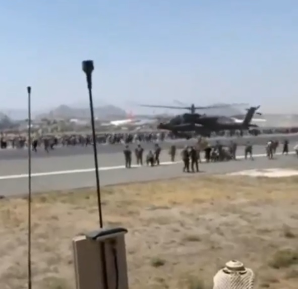 نحوه آماده سازي باند پرواز براي عمليات در فرودگاه كابل