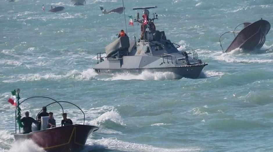 برخورد بین قایقهای ایران و آمریکا رخ نداده است
