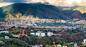 اصرار ونزوئلا برتوسعه روابط گردشگری با ایران