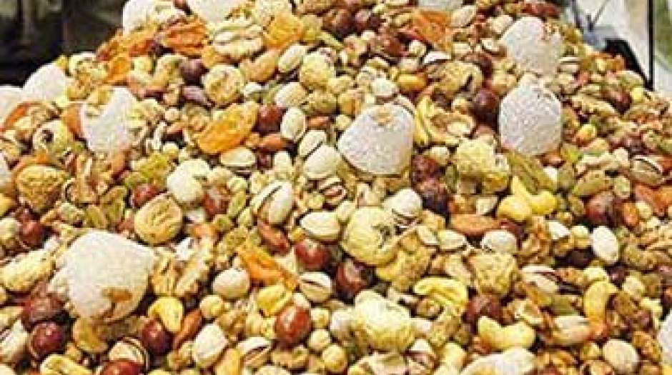 آجیل شب یلدا چند؟