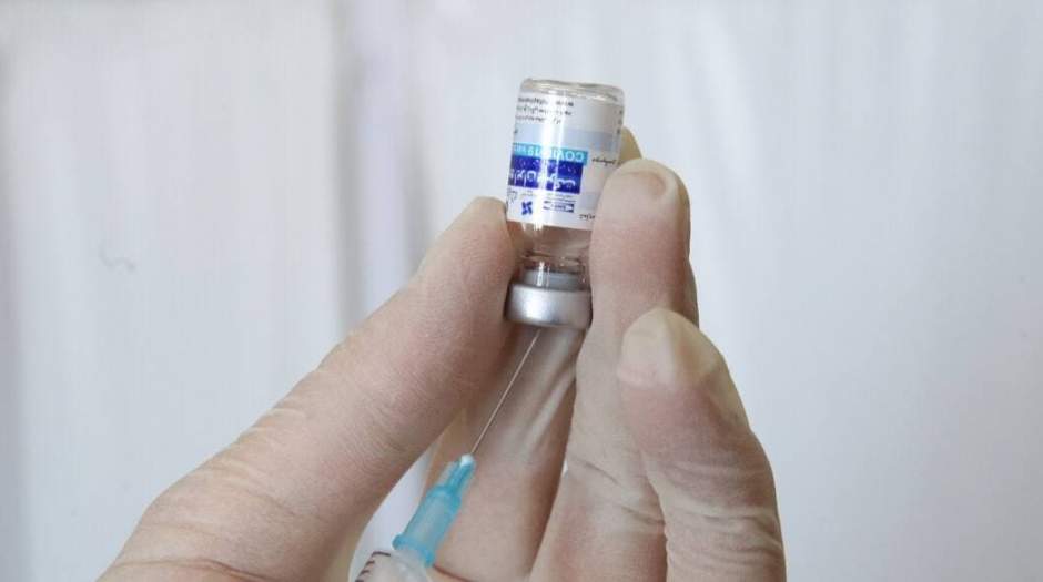آغاز تزریق دز سوم واکسن به افراد بالای ۱۸ سال