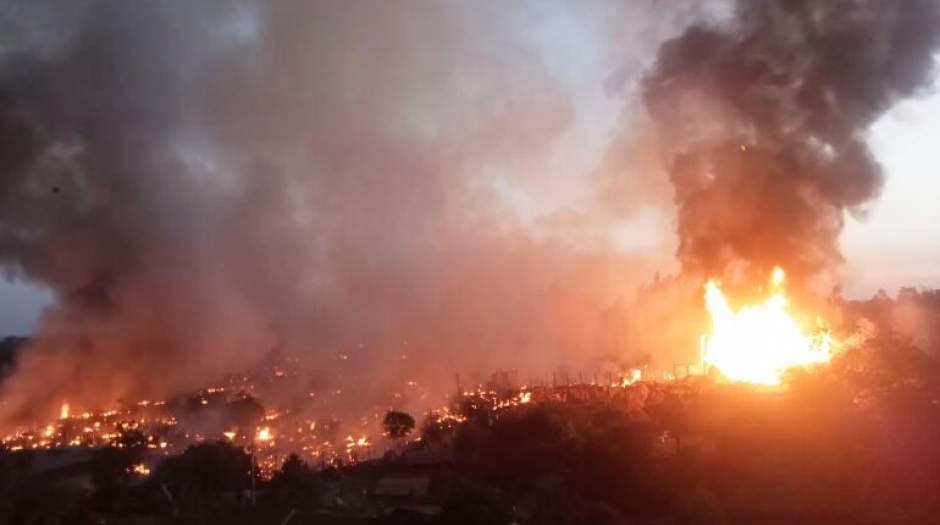آتش سوزی گسترده در اردوگاه روهینگیاییها