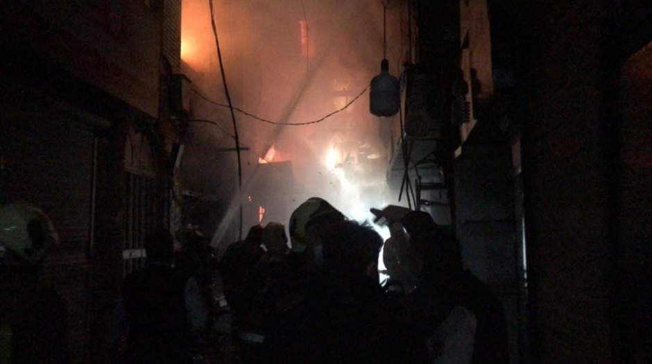 وقوع آتش‌سوزی گسترده در بازار تهران