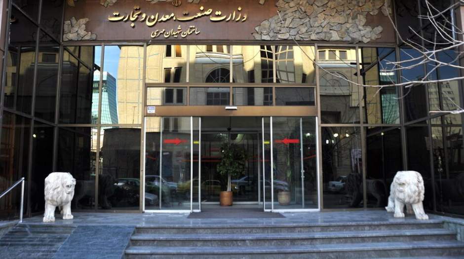 فروش همه خودروها به «سامانه فروش یکپارچه» منتقل می‌شود