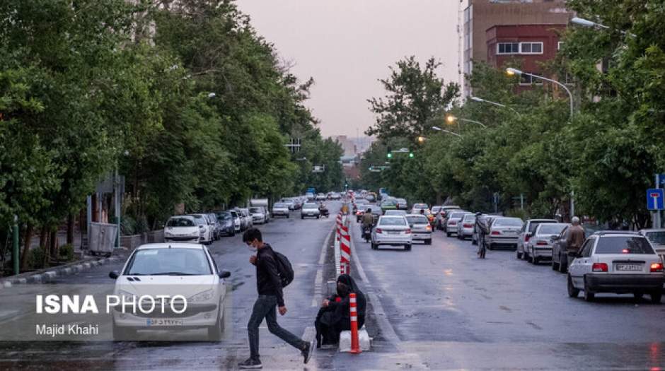 آسمان تهران، نیمه ابری با احتمال بارش باران