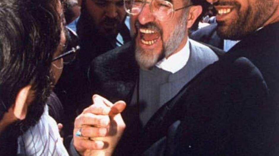 عکس| فریاد شادی محمد خاتمی پس از پیروزی در انتخابات دوم خرداد