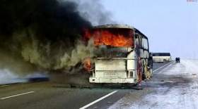 اتوبوس کارکنان یک شرکت آتش گرفت